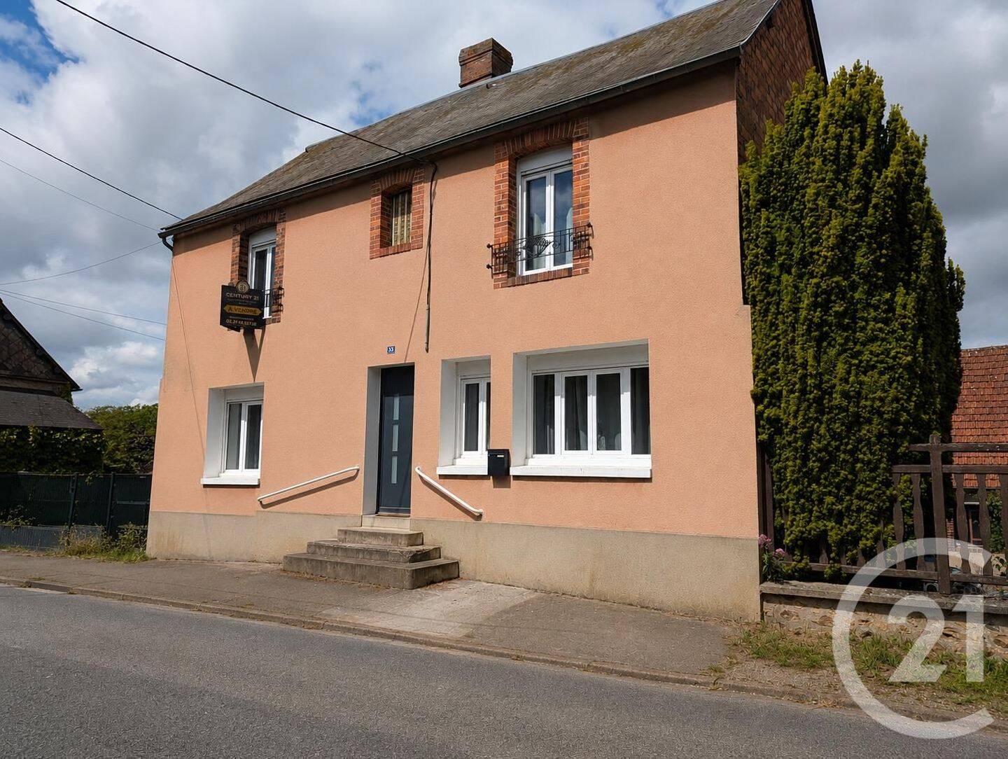 Maison 5 pièces 120 m² · à Maintenon · 120 m² · 160 000 €