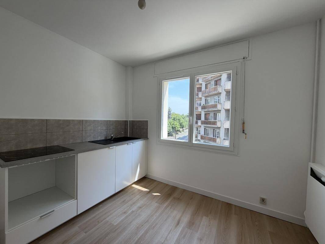 Appartement 1 pièce 34 m² · à Grenoble · 34 m² · 700 €