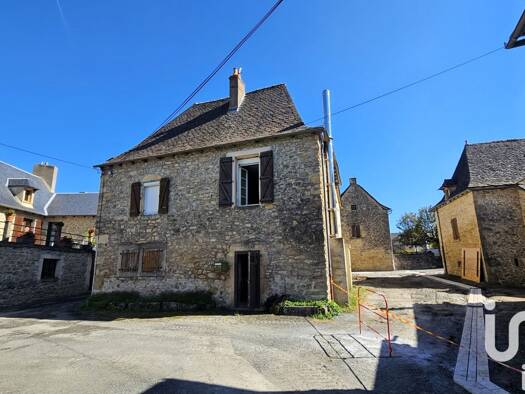 Maison à vendre 88 000 € 8 pièces 7 chambres 165 m² 600 m² de terrain Roussennac 12220