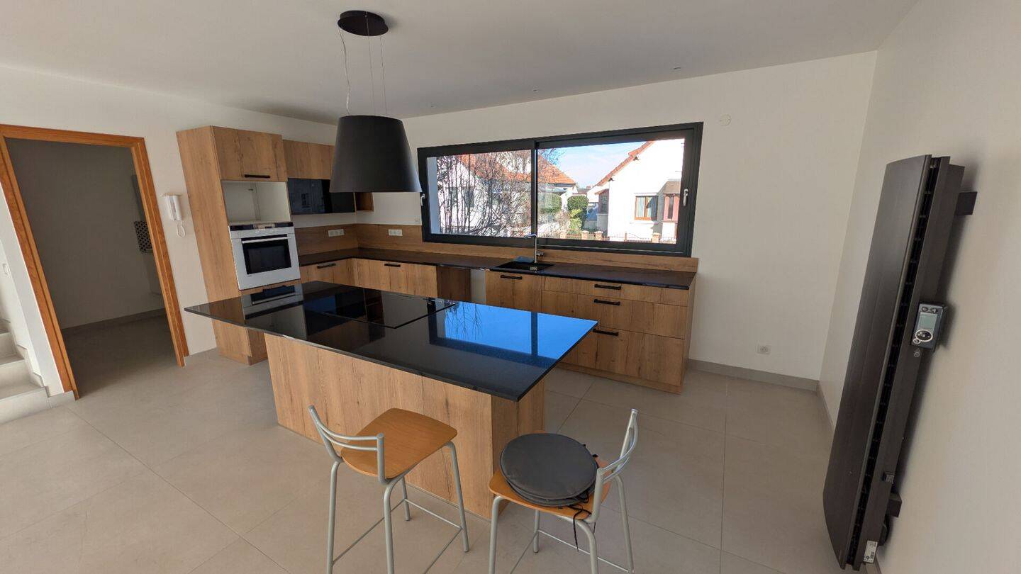 Maison 5 pièces 124 m² · à Carrières-sur-Seine · 123,7 m² · 675 000 €