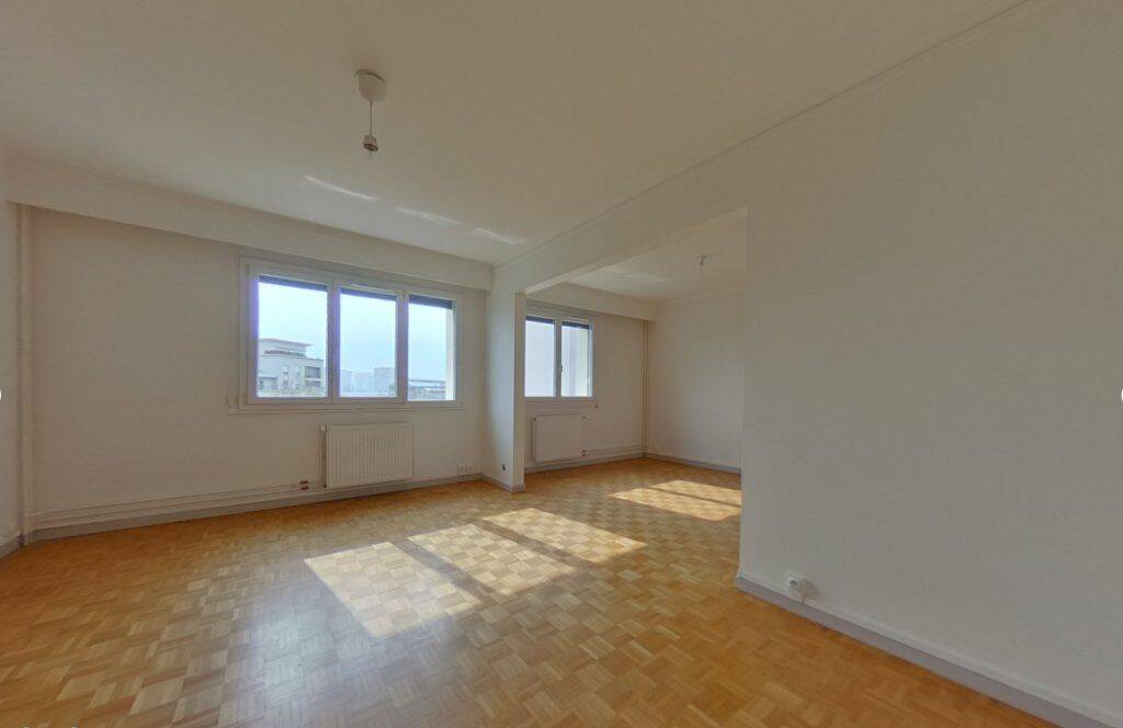 Appartement 3 pièces 75 m² · à Lyon 8ème Arrondissement · 75 m² · 1 090 €/mois