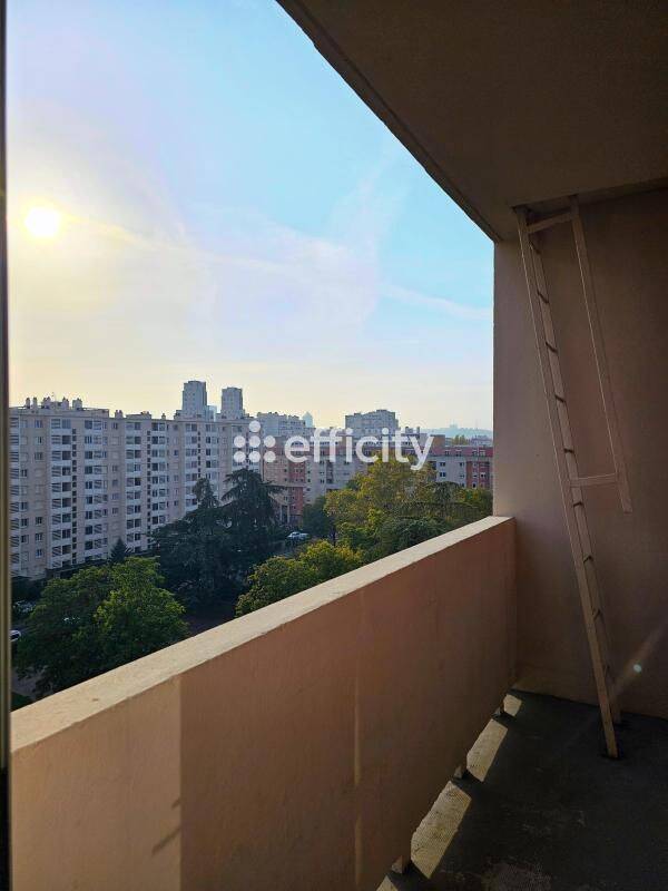 Appartement 3 pièces 64 m² · à Villeurbanne · 64 m² · 860 €