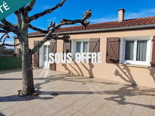 Maison de plain-pied à vendre 127 000 € 3 pièces 2 chambres 71 m² 567 m² de terrain Aiguefonde 81200