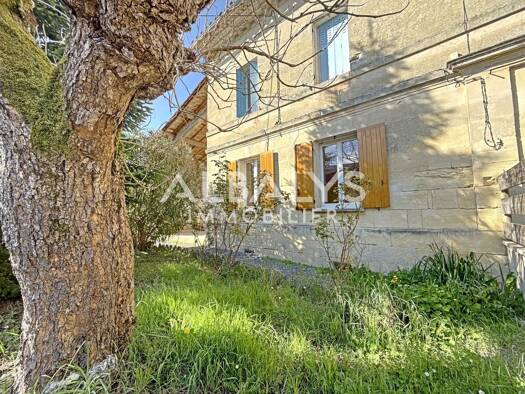 Maison à vendre 139 000 € 5 pièces 3 chambres 140 m² 600 m² de terrain Lussac 33570