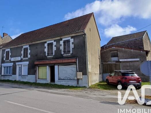 Maison de ville à vendre 90 000 € 9 pièces 5 chambres 219 m² 710 m² de terrain Saint-Maurice-la-Souterraine 23300