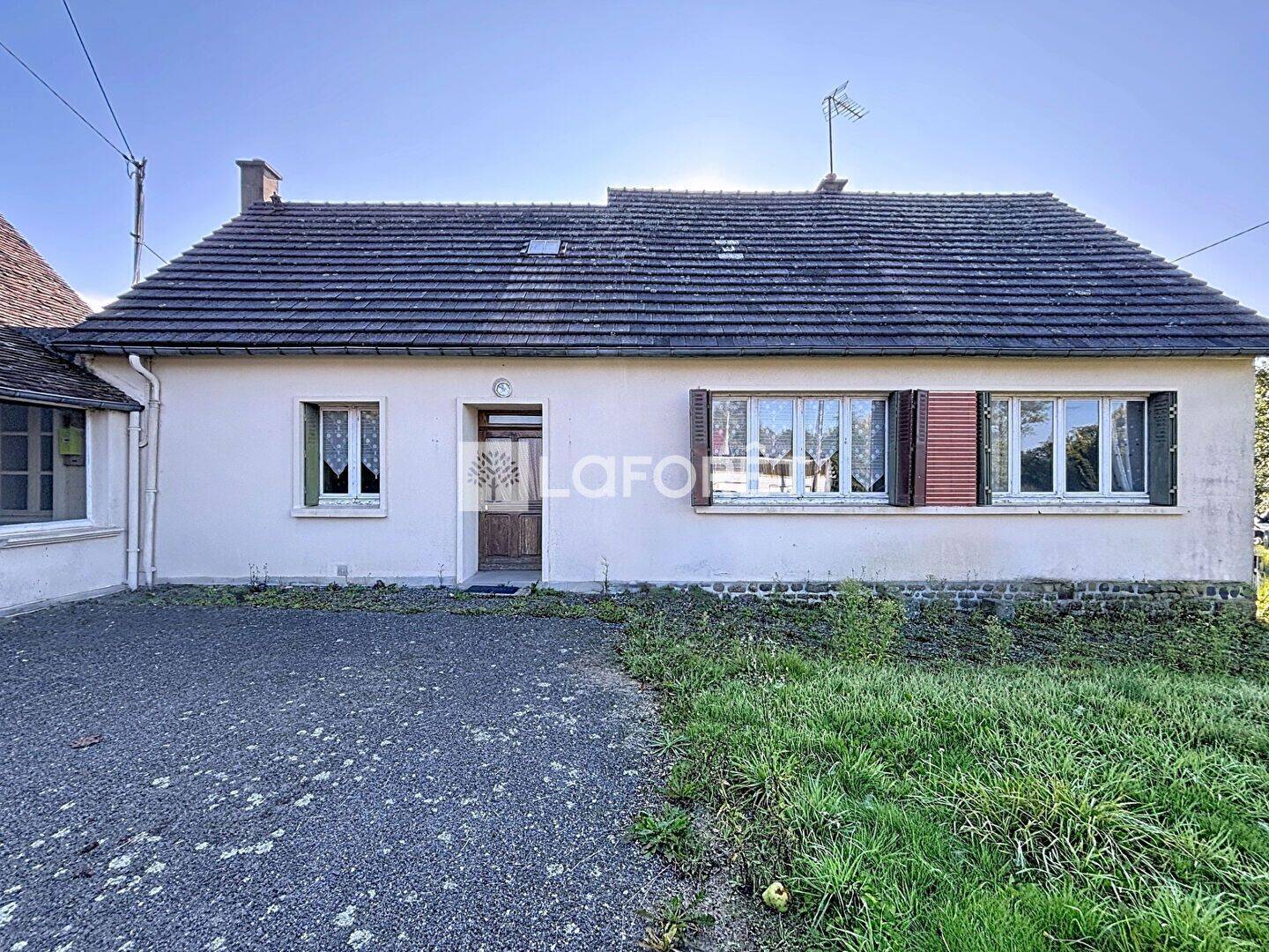 Maison 6 pièces 103 m² · à La Coulonche · 103 m² · 57 200 €