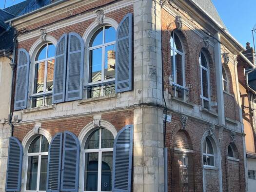 Maison à vendre 299 000 € 5 pièces 3 chambres 140 m² Centre Ville Pont-Audemer 27500