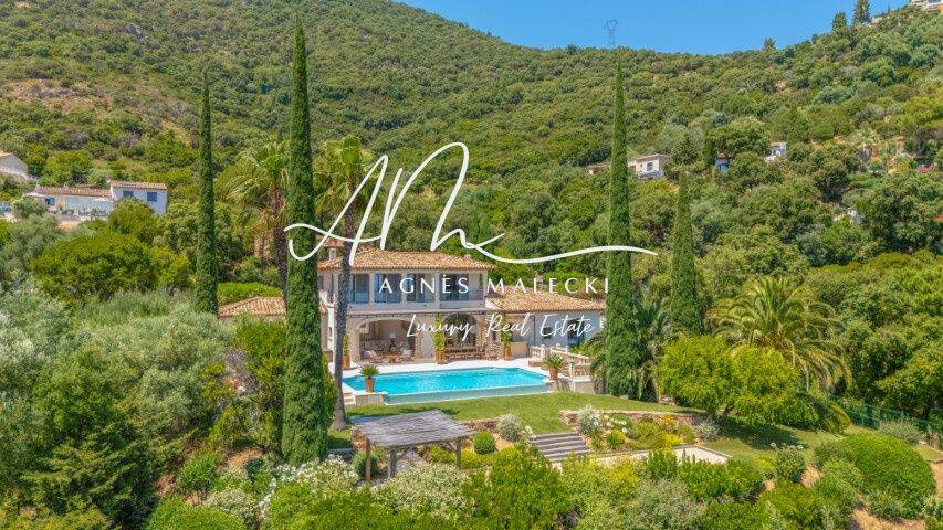 Maison 10 pièces 241 m² · à Cavalaire-sur-Mer · 241 m² · 4 264 000 €