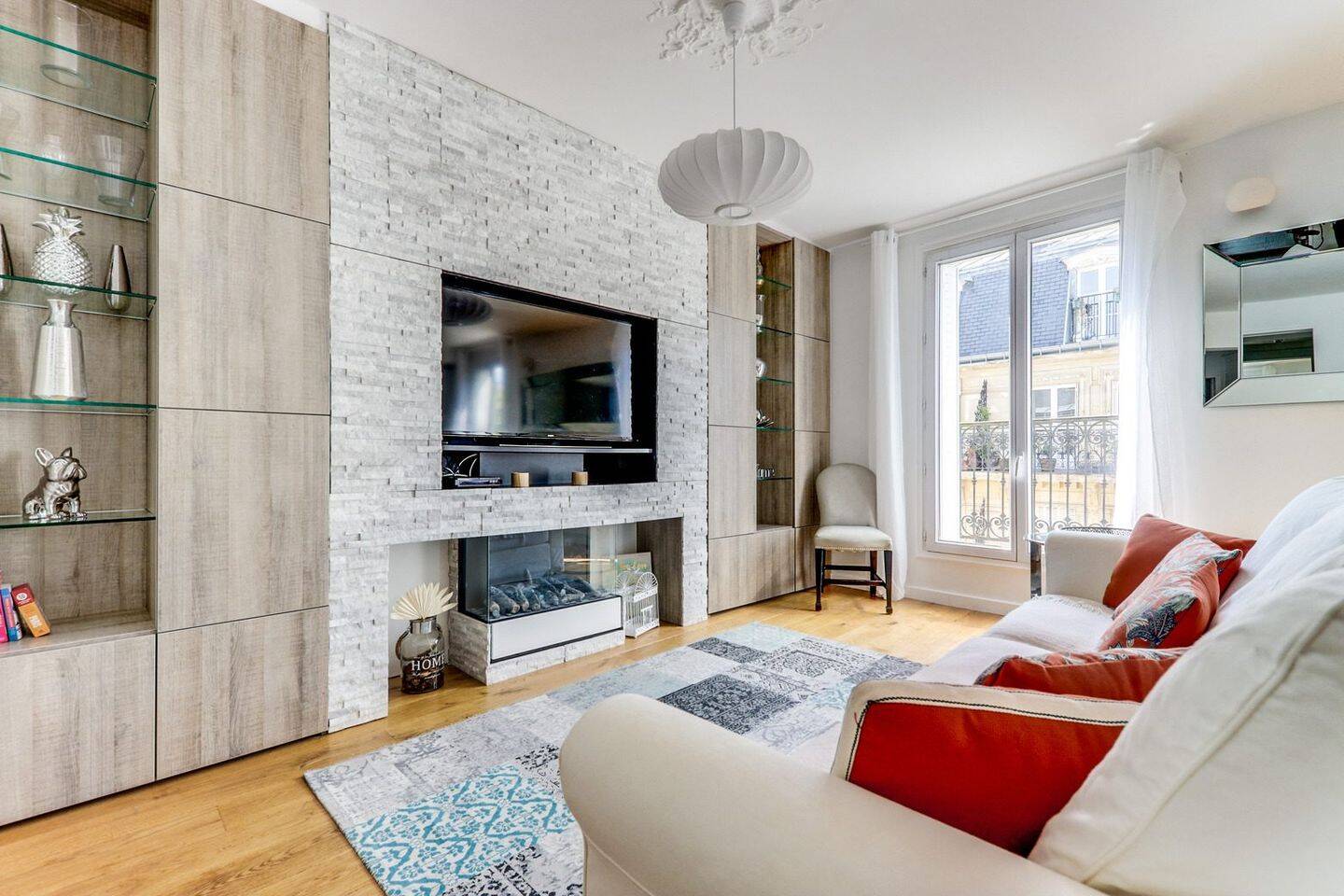 Appartement 3 pièces 95 m² · à Paris 16ème Arrondissement · 95 m² · 6 000 €