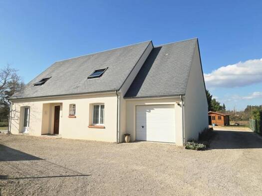 Maison à vendre 299 600 € 5 pièces 4 chambres 1 642 m² de terrain Châteauneuf-sur-Loire 45110