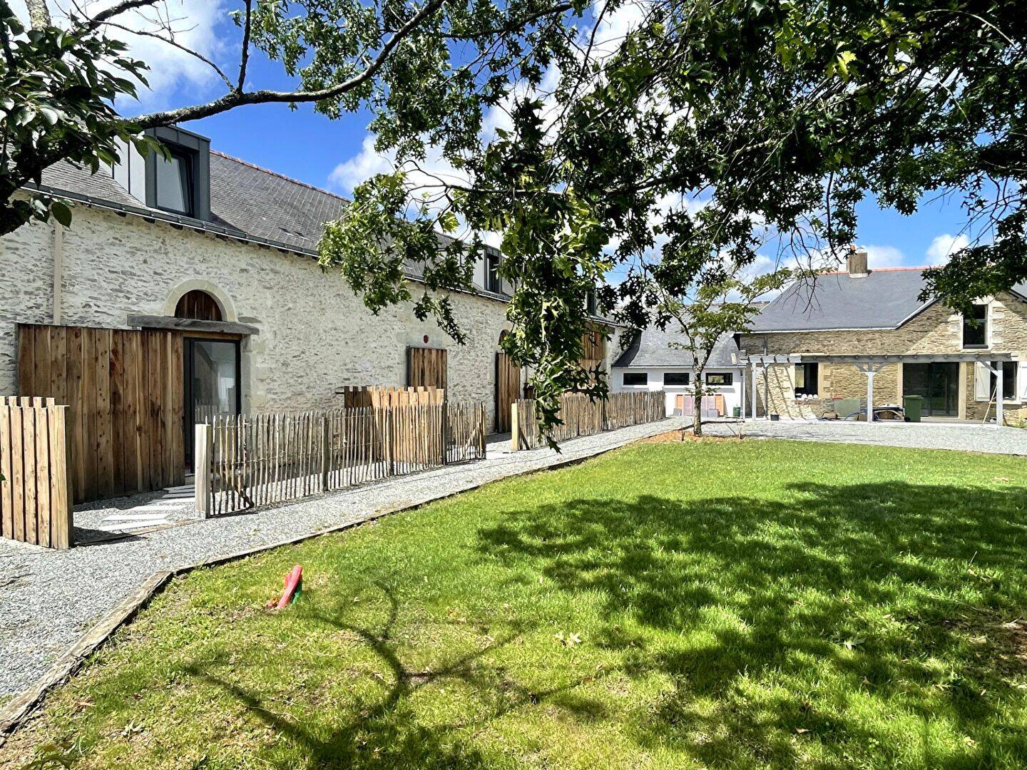 Maison 2 pièces 93 m² · à Carquefou · 93 m² · 1 200 €