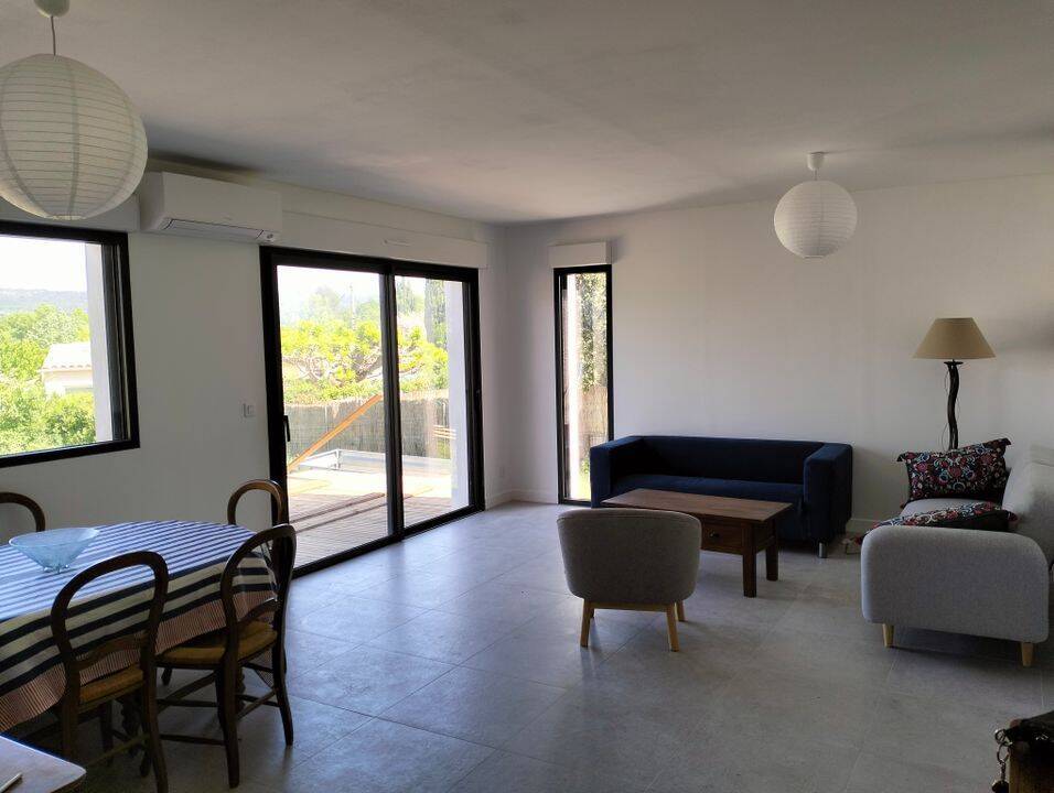 Maison 4 pièces 120 m² · à Lambesc · 120 m² · 1 600 €/mois
