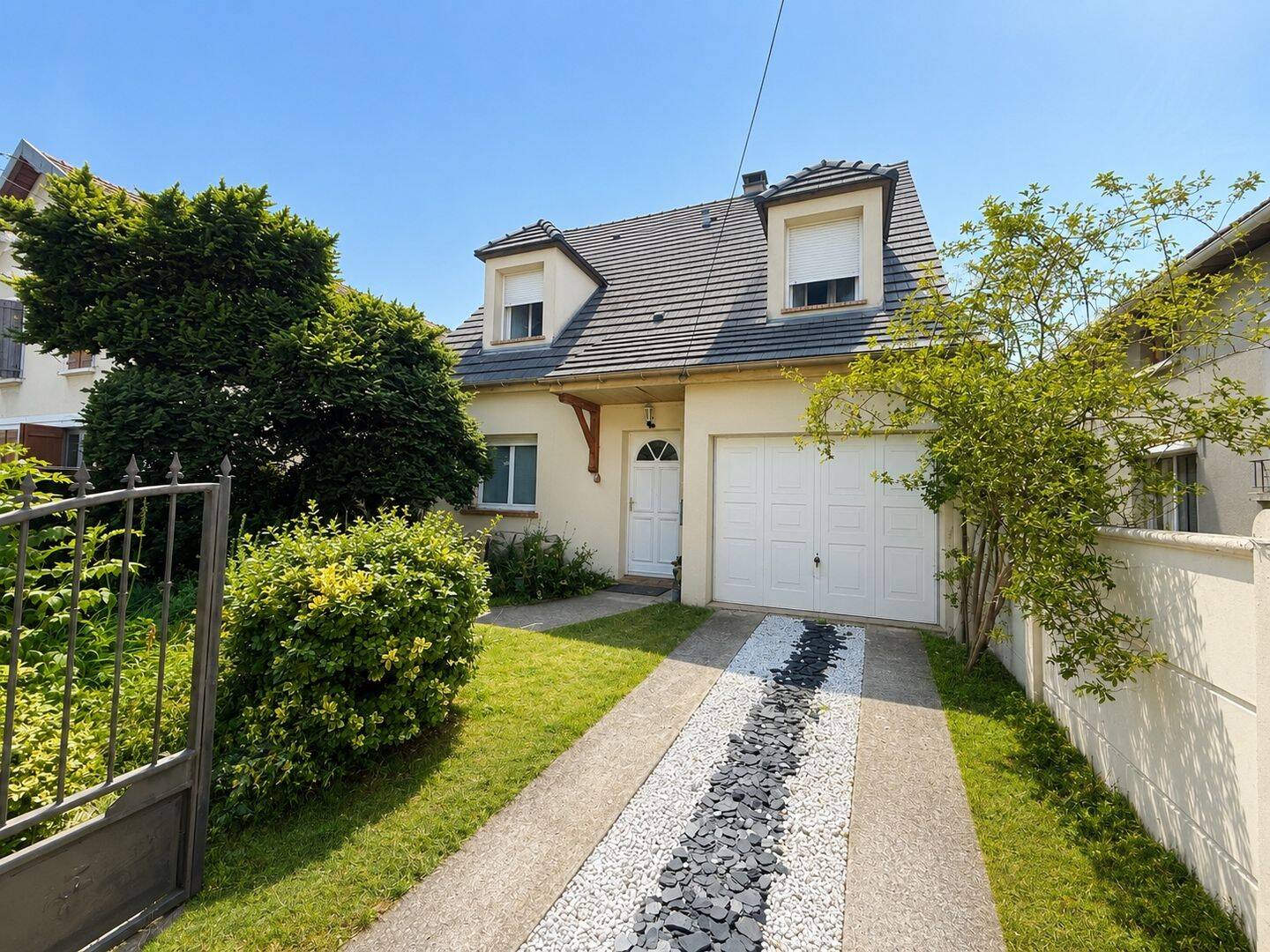 Maison 7 pièces 144 m² · à Tremblay-en-France · 143,6 m² · 389 000 €