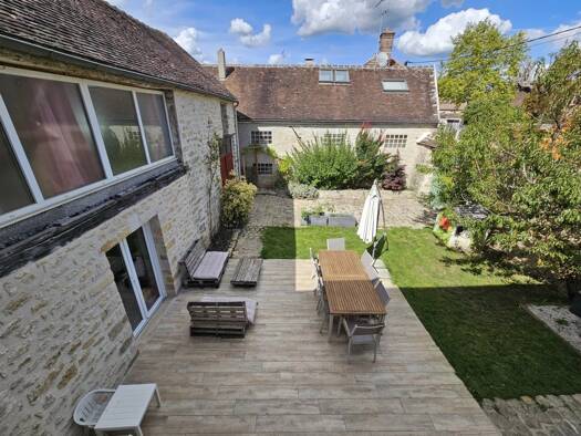 Maison à vendre 480 000 € 9 pièces 6 chambres 180 m² 436 m² de terrain Recloses 77760