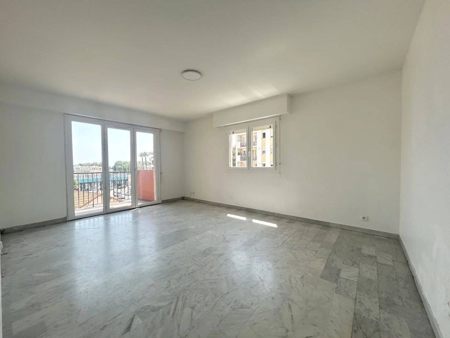 Appartement 3 pièces 64 m² · à Cagnes-sur-Mer · 64,1 m² · 243 800 €