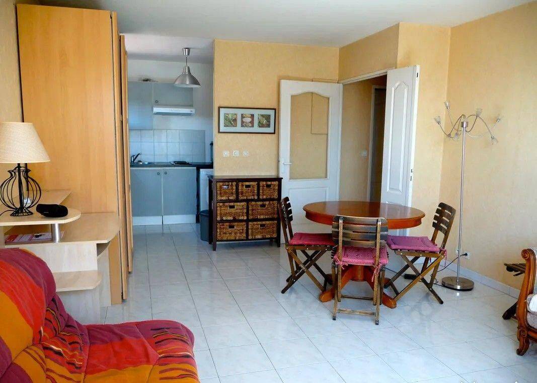 Appartement 1 pièce 38 m² · à Marseille 8ème Arrondissement · 38 m² · 885 €/mois
