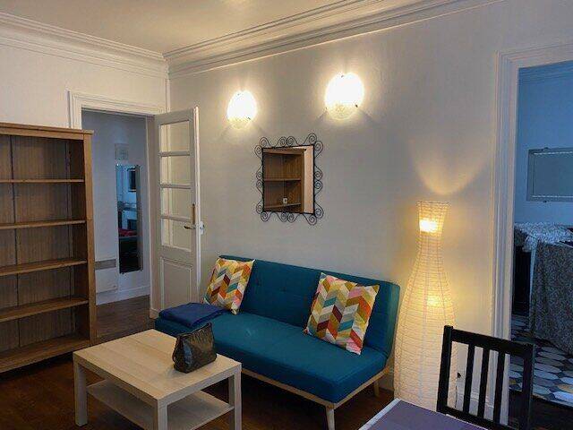 Appartement 2 pièces 48 m² · à Paris 10ème Arrondissement · 47,8 m² · 1 820 €