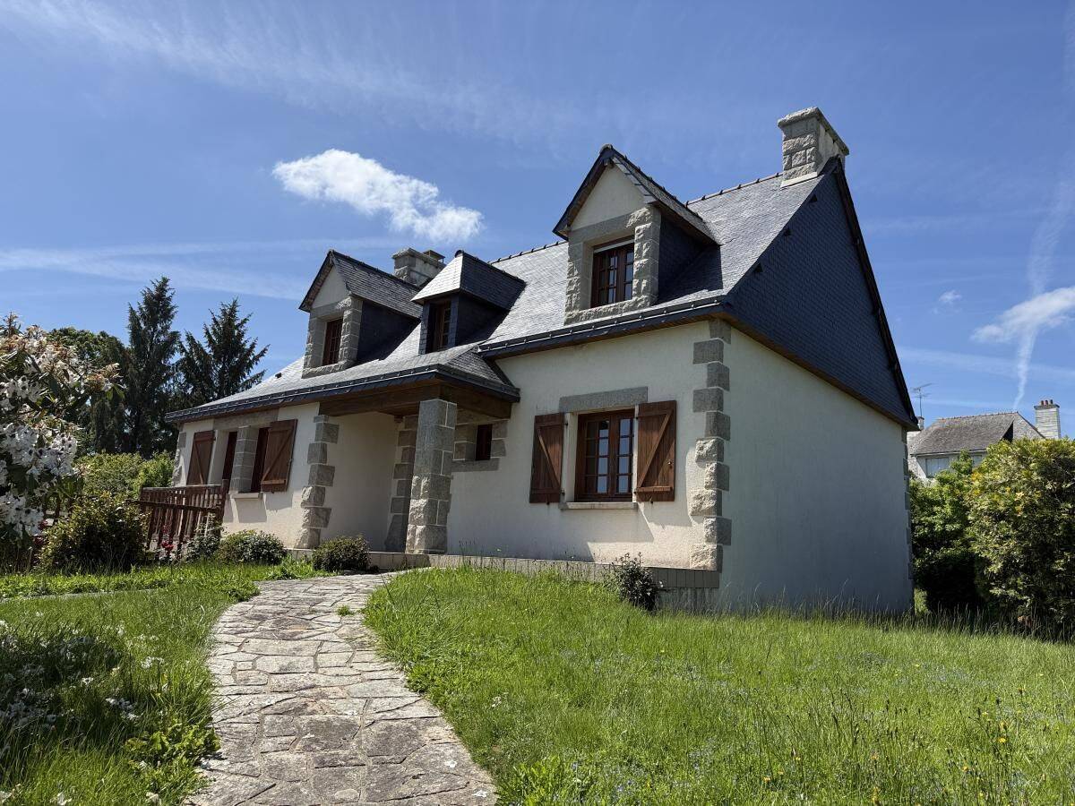 Maison 141 m² · à Le Mené · 140,9 m² · 146 480 €