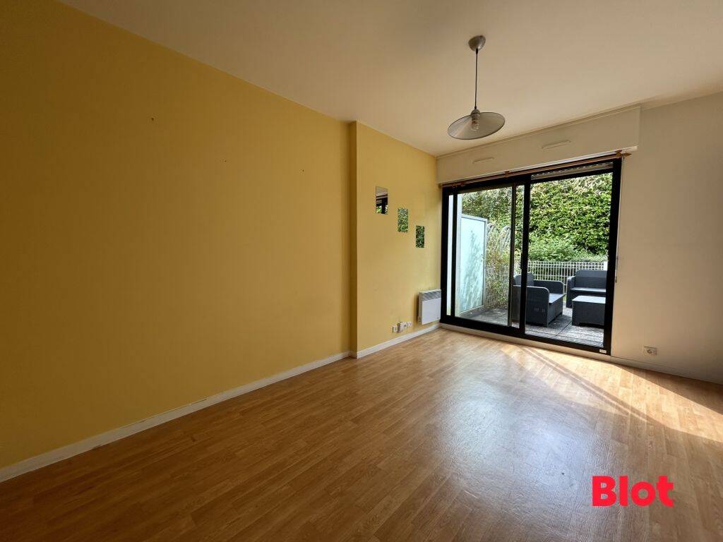 Appartement 2 pièces 32 m² · à Saint-Jacques-de-la-Lande · 31,6 m² · 573 €/mois