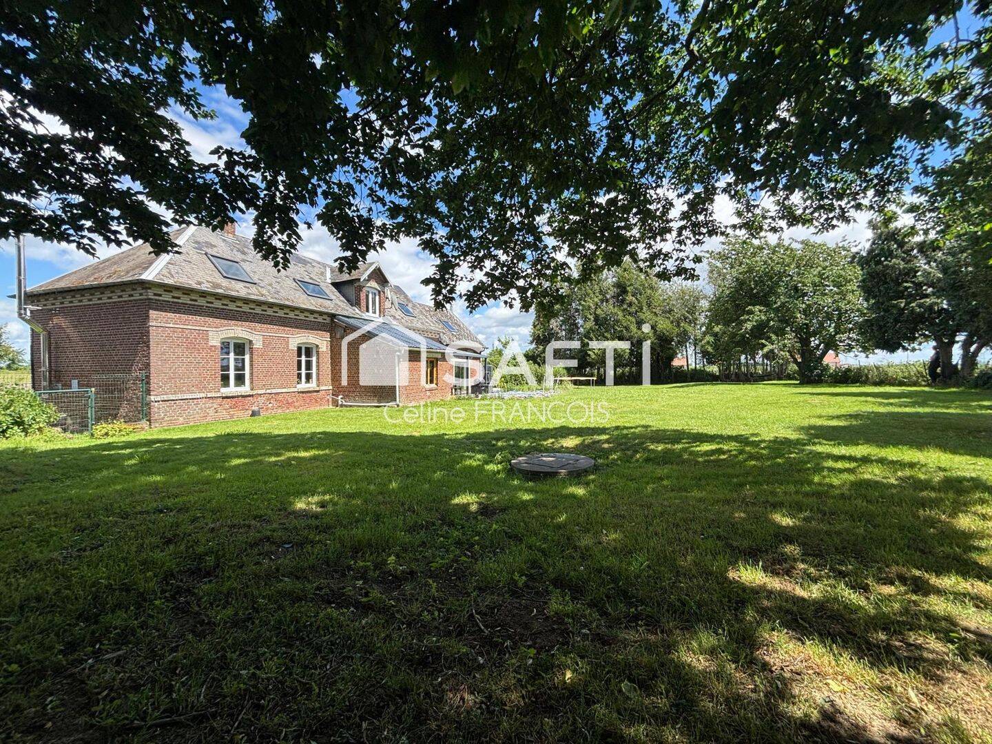 Maison 8 pièces 181 m² · à Hypercourt · 181 m² · 266 000 €