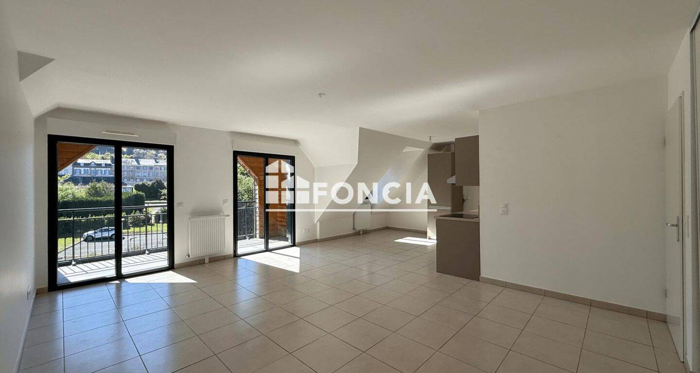 Appartement 4 pièces 80 m² · à Honfleur · 80 m² · 1 037 €/mois