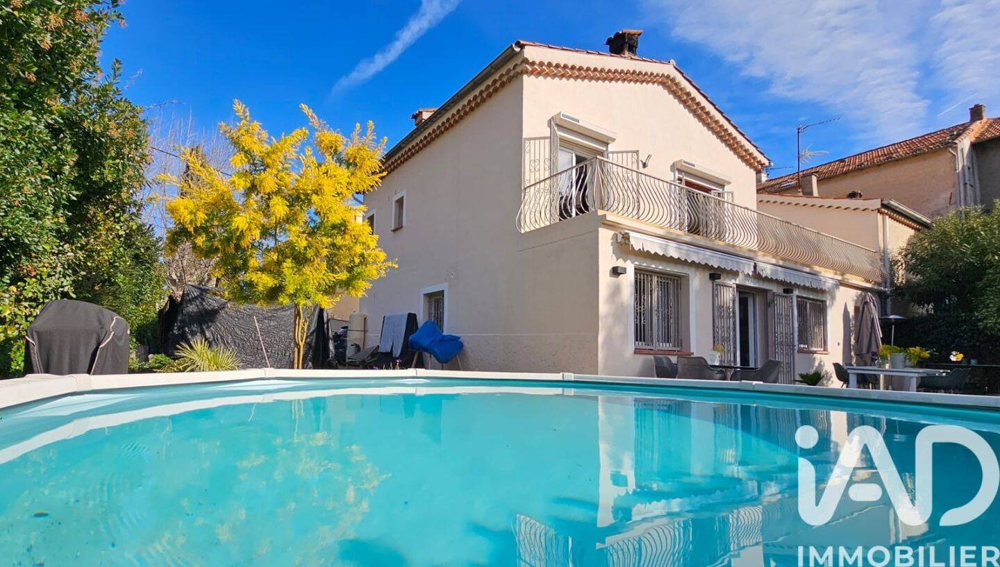 Maison 7 pièces 137 m² · à Vence · 137 m² · 650 000 €