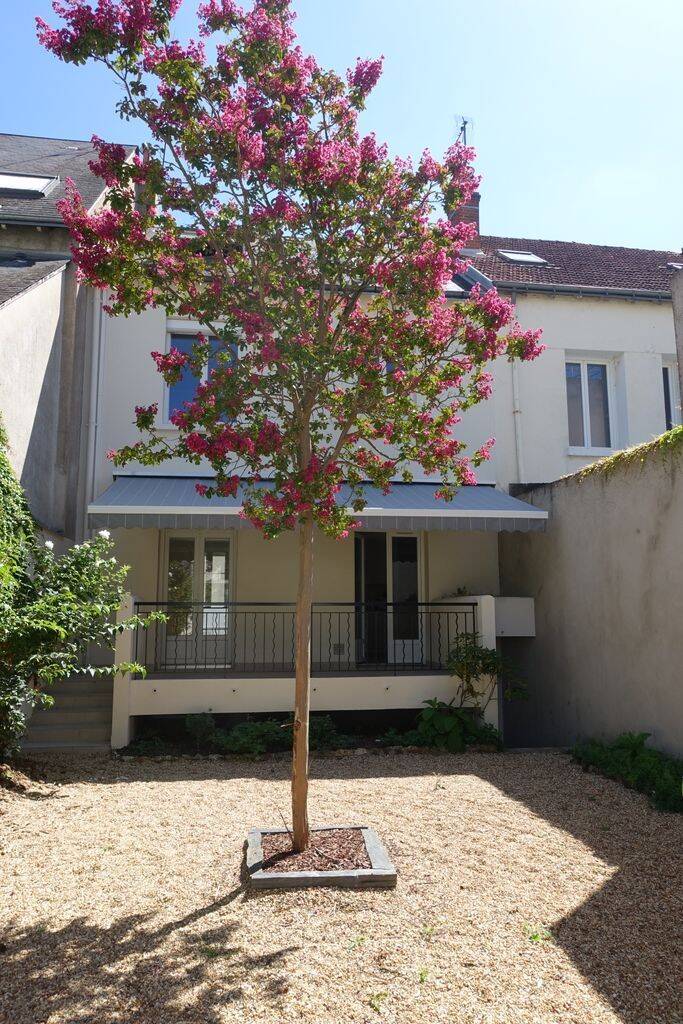 Maison 5 pièces 115 m² · à Tours · 115 m² · 1 700 €