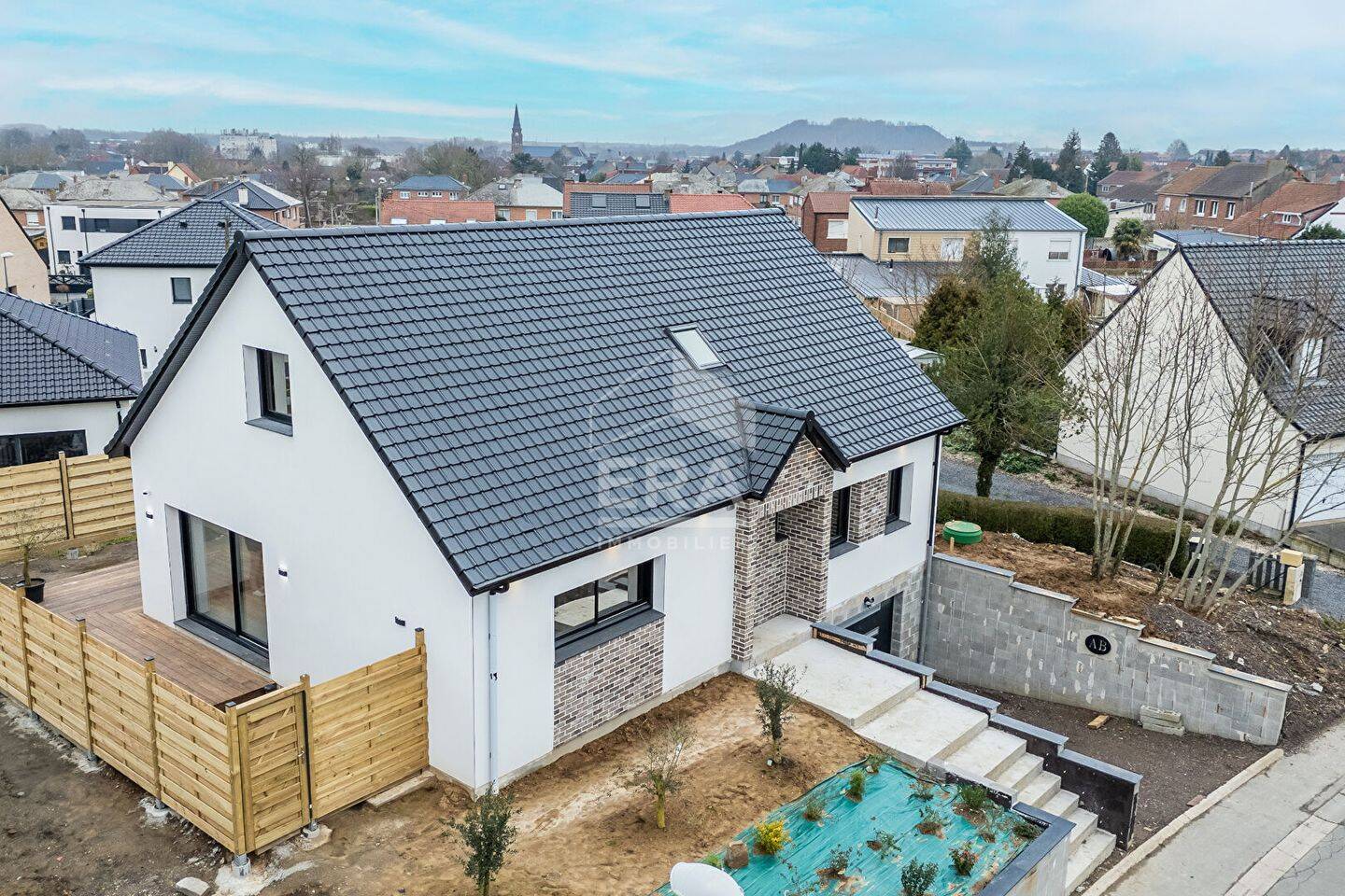 Maison 7 pièces 163 m² · à Nœux-les-Mines · 163 m² · 428 000 €