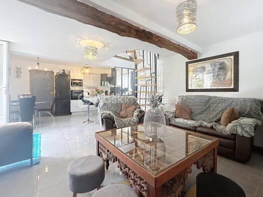 Maison de ville à vendre 141 800 € 3 pièces 2 chambres 55 m² 495 m² de terrain Cote de Rouen-Saint Michel-Croix Coquet Bernay 27300