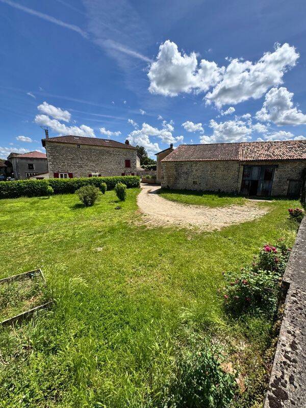 Maison 5 pièces 118 m² · à Chenay · 118 m² · 79 900 €