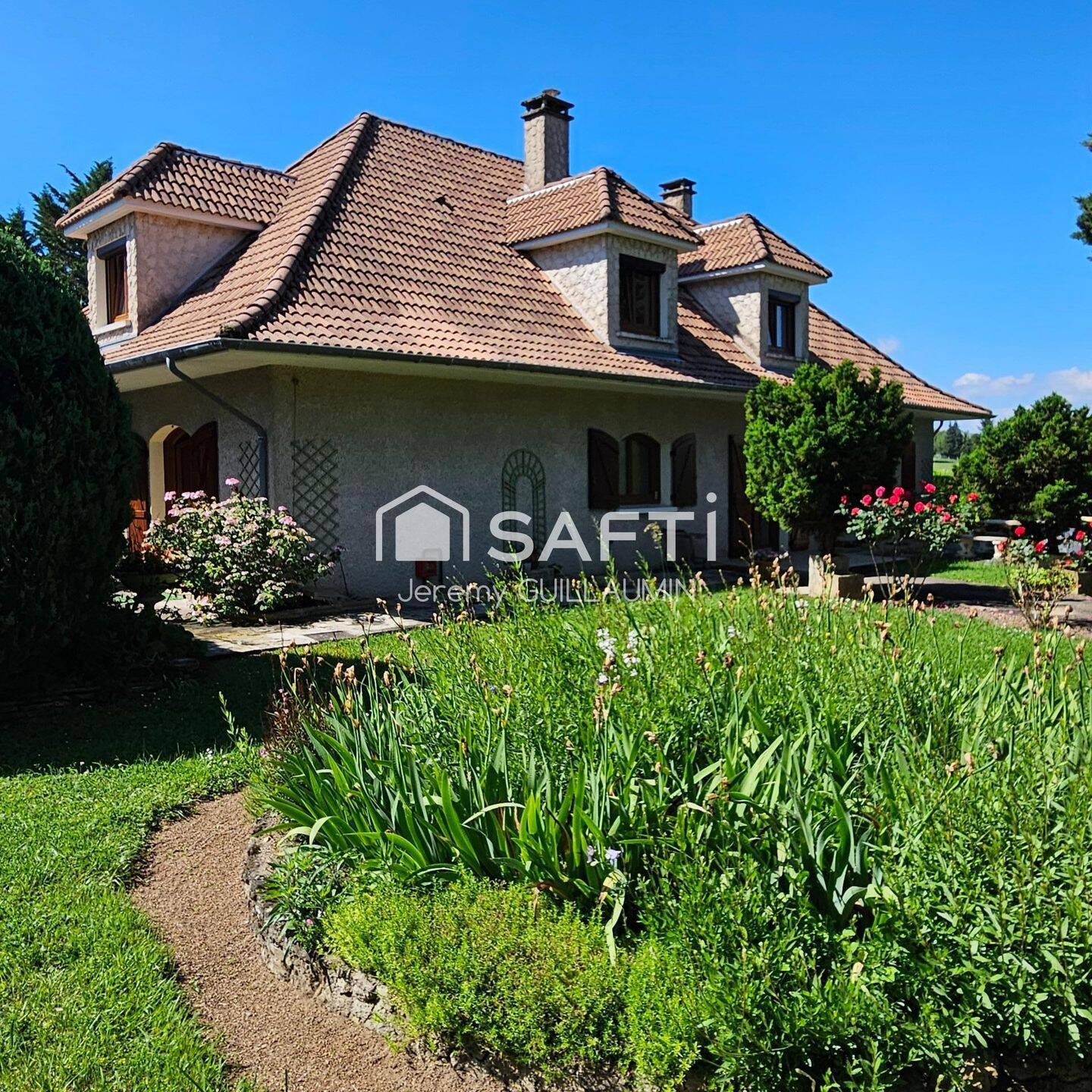 Maison 10 pièces 274 m² · à Le Vernet · 274 m² · 436 000 €