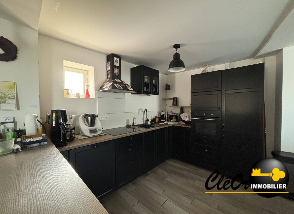 Maison 4 pièces 182 m² · à Châtenoy-le-Royal · 182 m² · 265 000 €