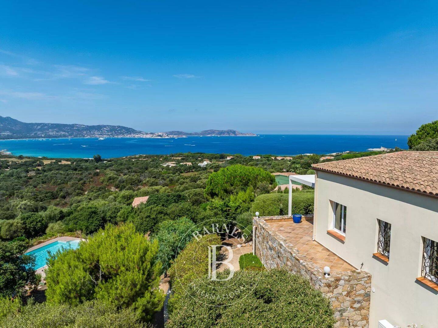 Maison 5 pièces 184 m² · à Lumio · 184 m² · 2 000 000 €