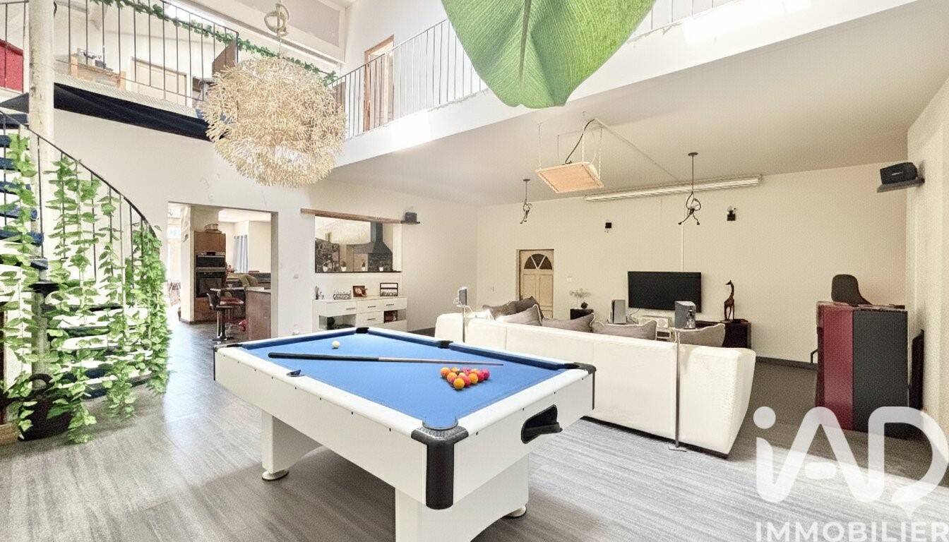 Maison 7 pièces 234 m² · à Castelnau-de-Médoc · 234 m² · 199 000 €