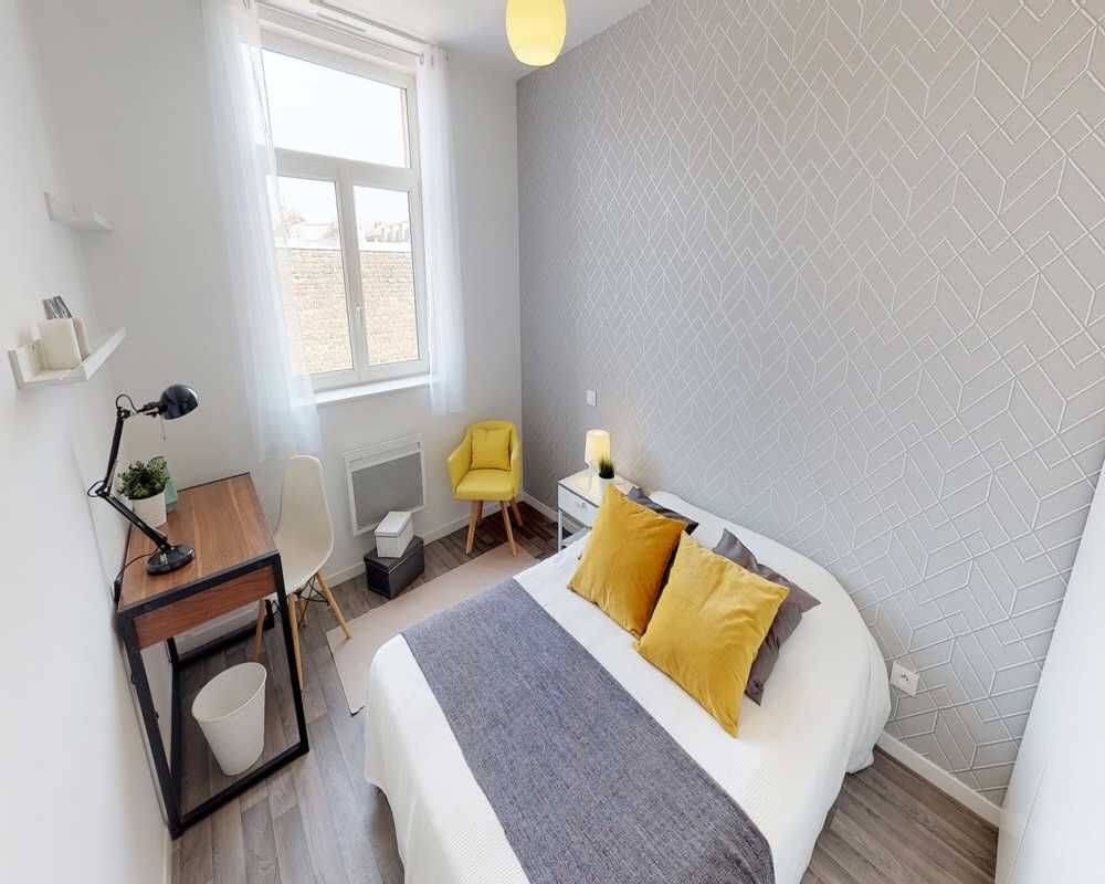 Appartement 4 pièces 80 m² · à Lille · 80 m² · 590 €/mois