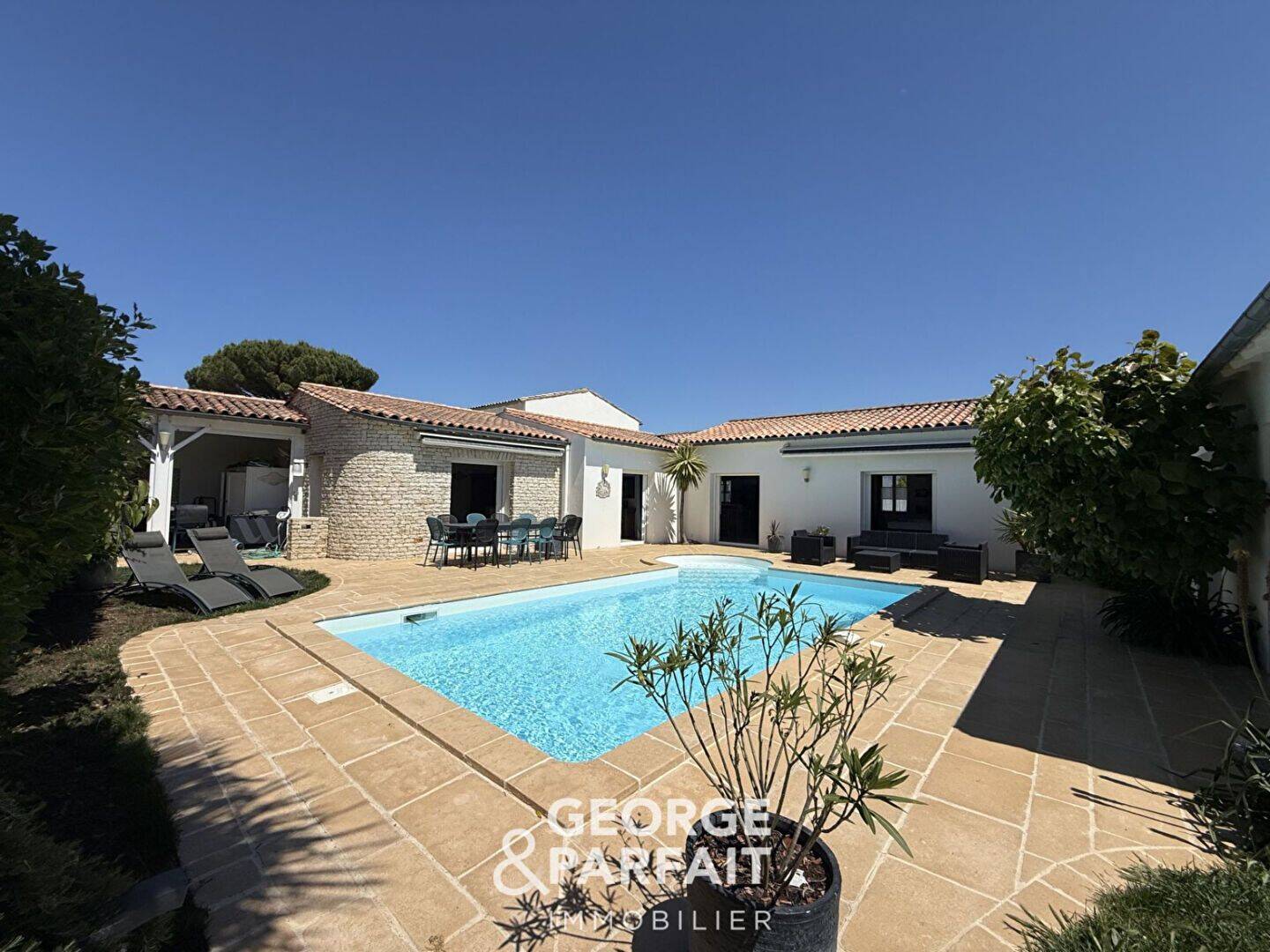 Maison 7 pièces 184 m² · à Saint-Martin-de-Ré · 184 m² · 1 399 000 €