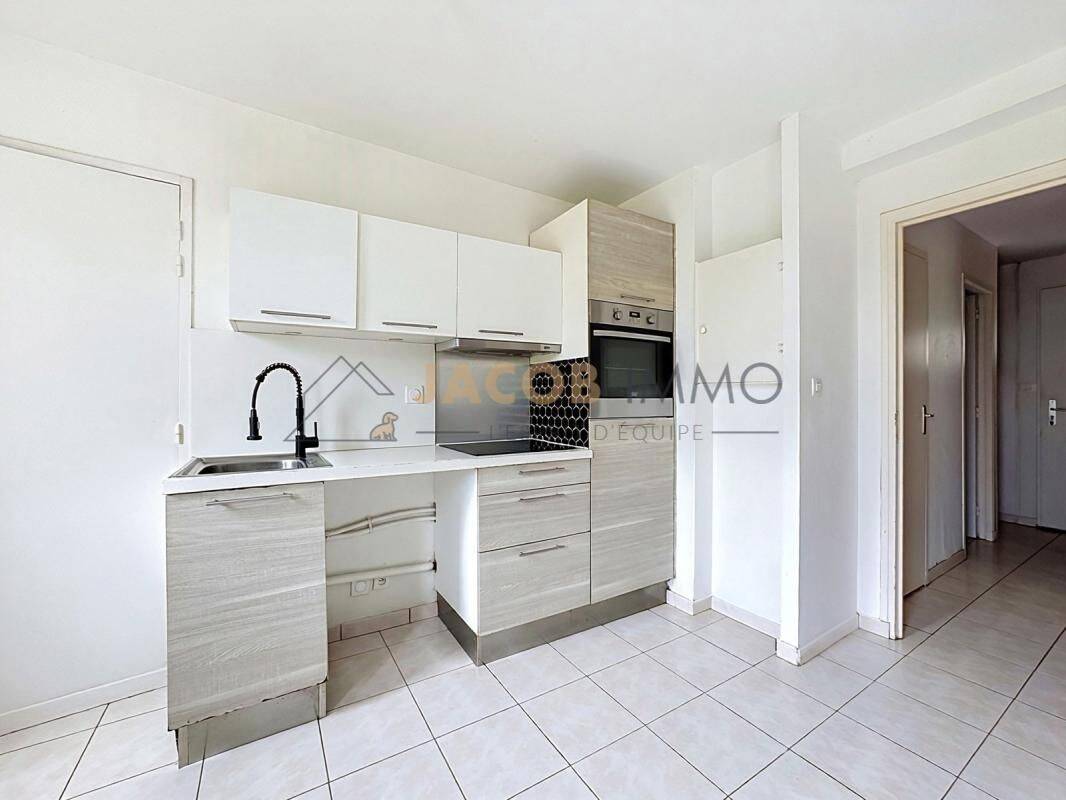 Appartement 3 pièces 61 m² · à Brest · 60,6 m² · 129 300 €