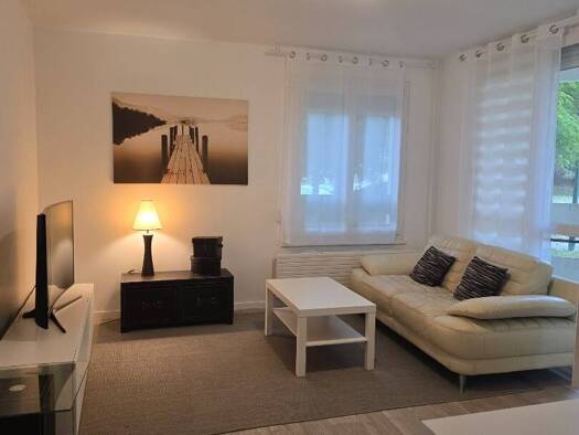 Appartement à louer 530 € 4 pièces 3 chambres 90 m² RDC/3 Croix Rouge-Haut de Murigny Reims 51100