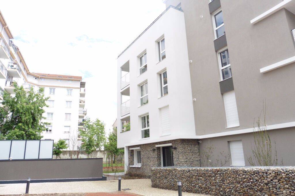 Appartement 2 pièces 65 m² · à Villeurbanne · 64,5 m² · 965 €