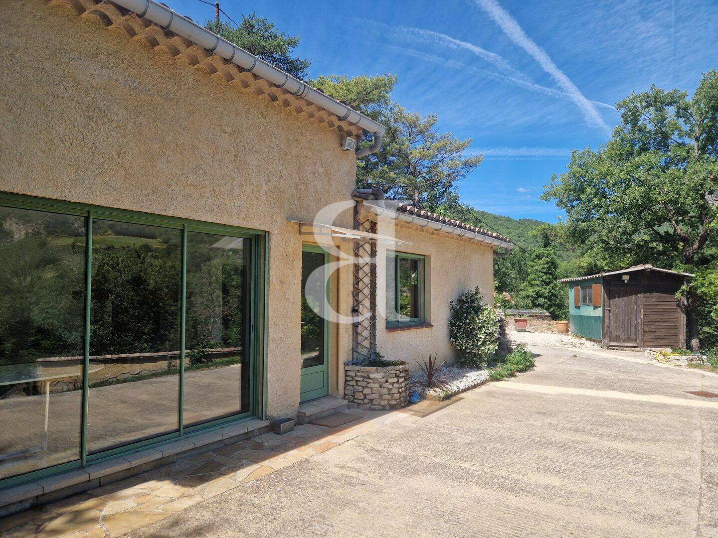 Maison 4 pièces 96 m² · à Nyons · 96 m² · 220 000 €