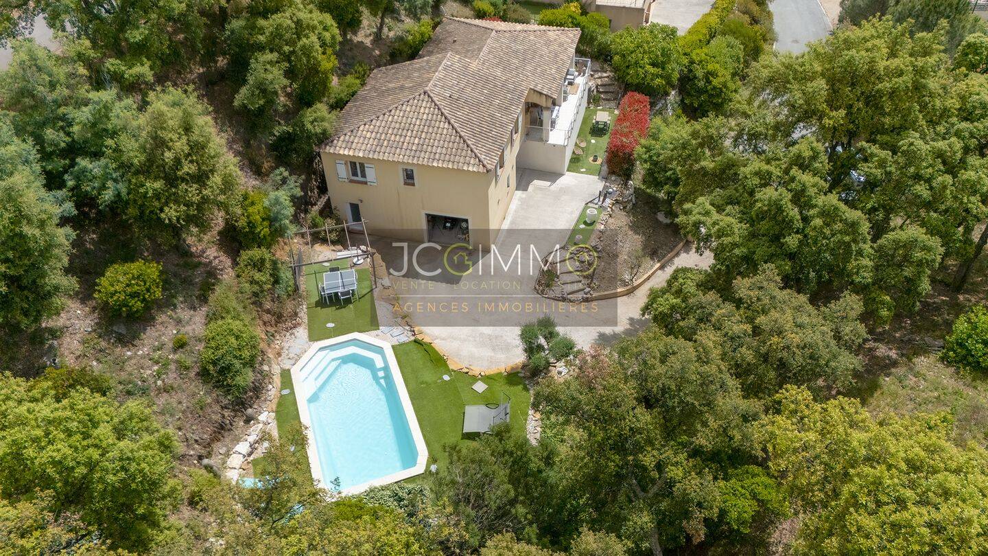 Maison 4 pièces 173 m² · à La Londe-les-Maures · 173,2 m² · 599 000 €