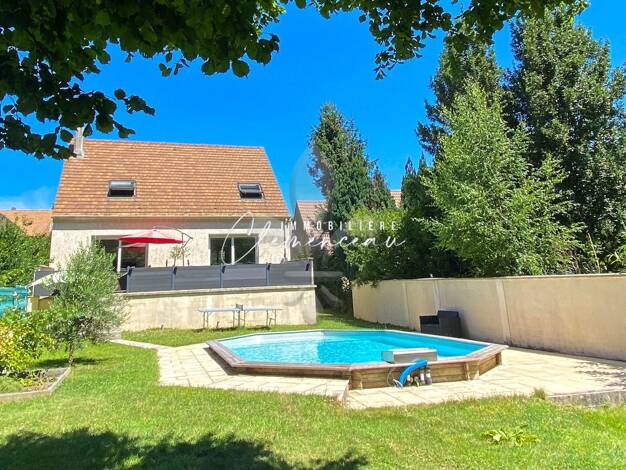 Maison à vendre 735 000 € 6 pièces 4 chambres 150 m² 610 m² de terrain Villennes-sur-Seine 78670