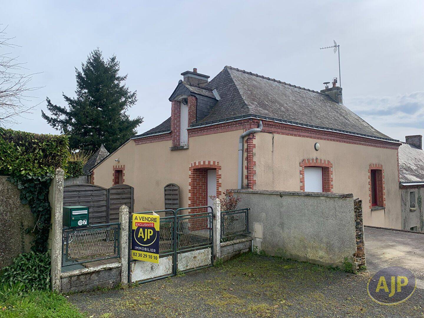 Maison 3 pièces 83 m² · à Segré-en-Anjou Bleu · 83 m² · 149 240 €