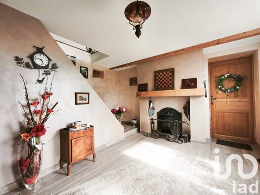 Maison à vendre 140 000 € 5 pièces 2 chambres 120 m² 1 862 m² de terrain Saint-Fergeux 08360