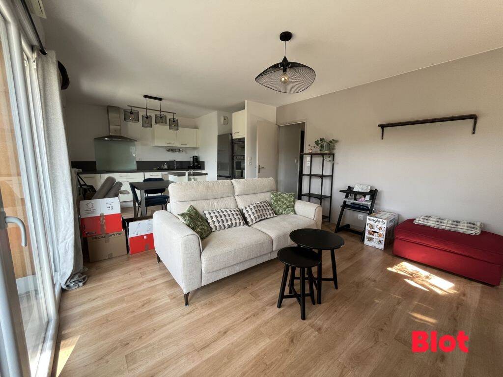 Appartement 3 pièces 65 m² · à Rennes · 65,3 m² · 975 €