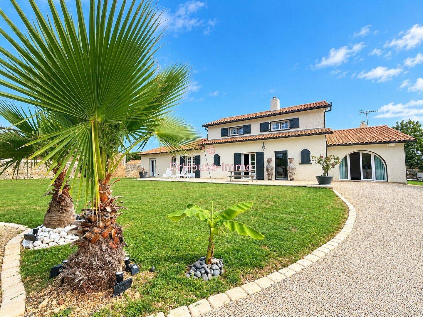Maison 8 pièces 243 m² · à Cissé · 243 m² · 485 000 €