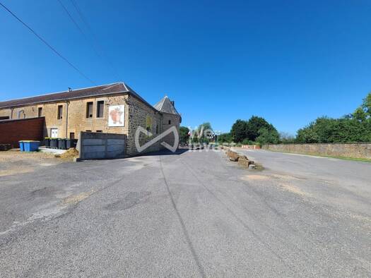 Local commercial à vendre - neuf 550 000 € 626 m² de surface de vente Lumes 08440