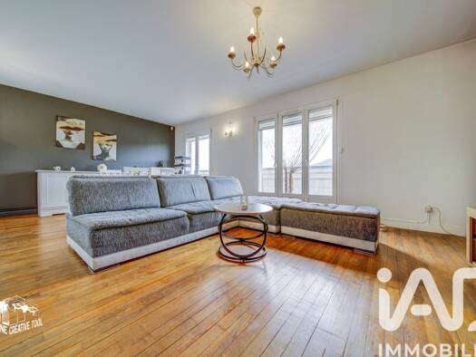 Appartement à vendre 119 500 € 4 pièces 2 chambres 73 m² Étage 2/3 Clouange 57185