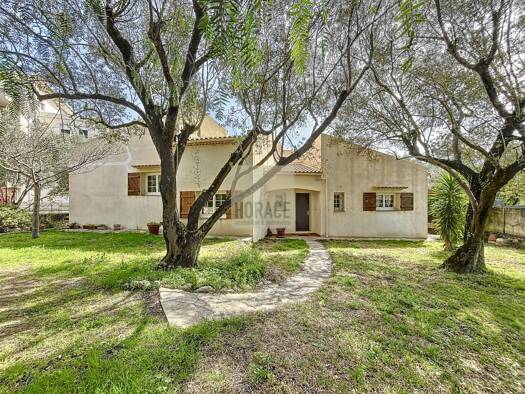 Maison à vendre 750 000 € 8 pièces 5 chambres 219 m² 1 845 m² de terrain Porto-Vecchio 20137