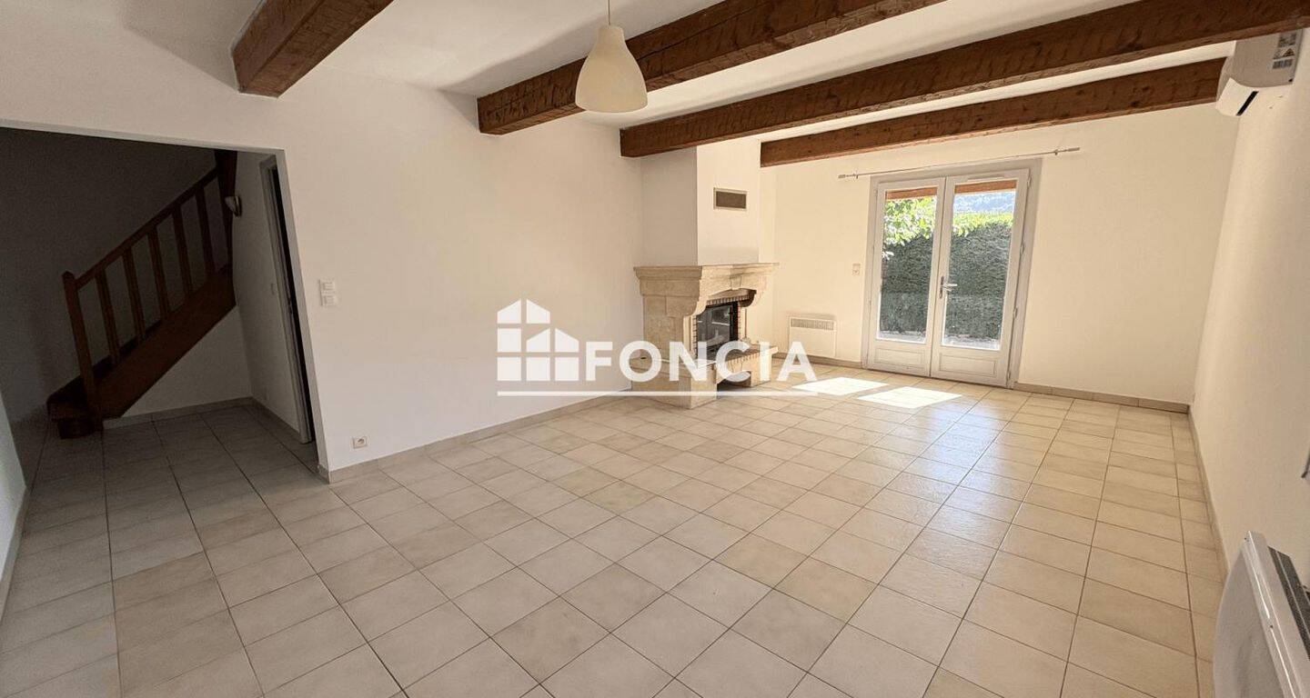 Maison 4 pièces 94 m² · au Beausset · 93,6 m² · 1 550 €/mois